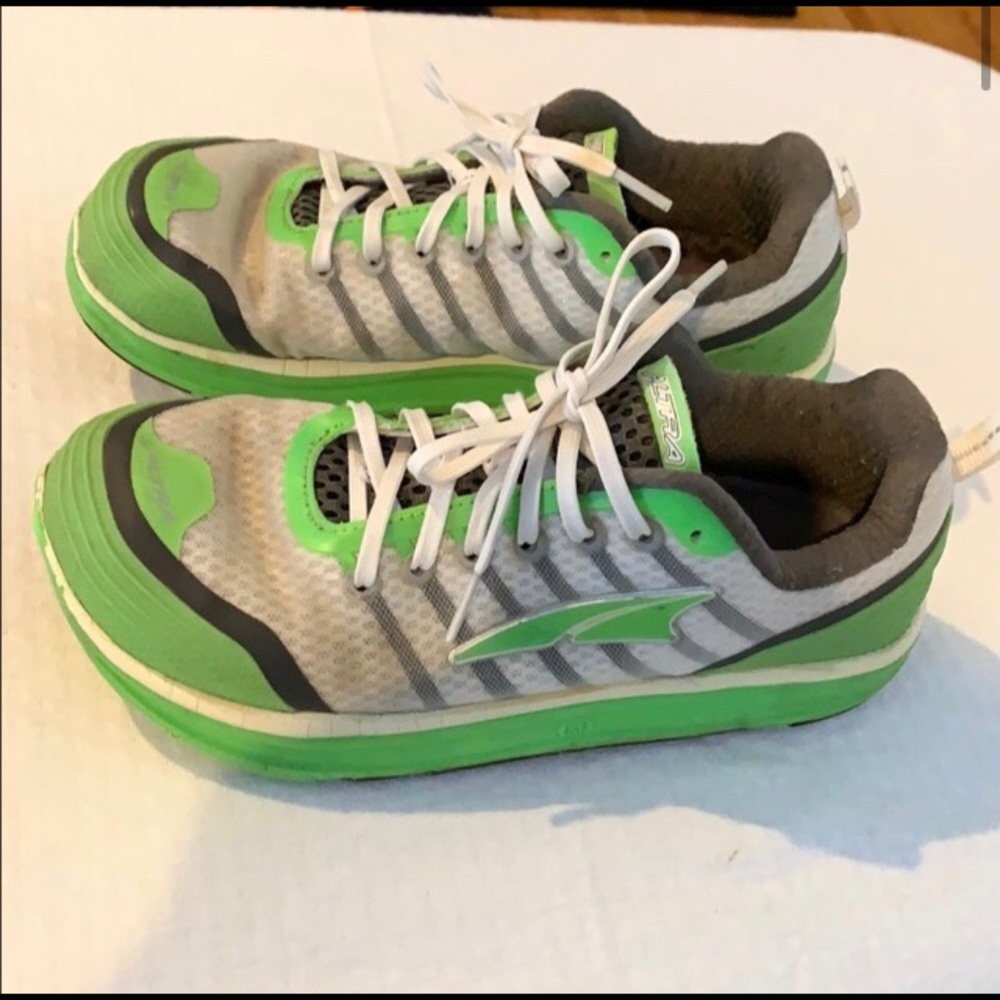 Altra Intuition 2 size 8 Women’s